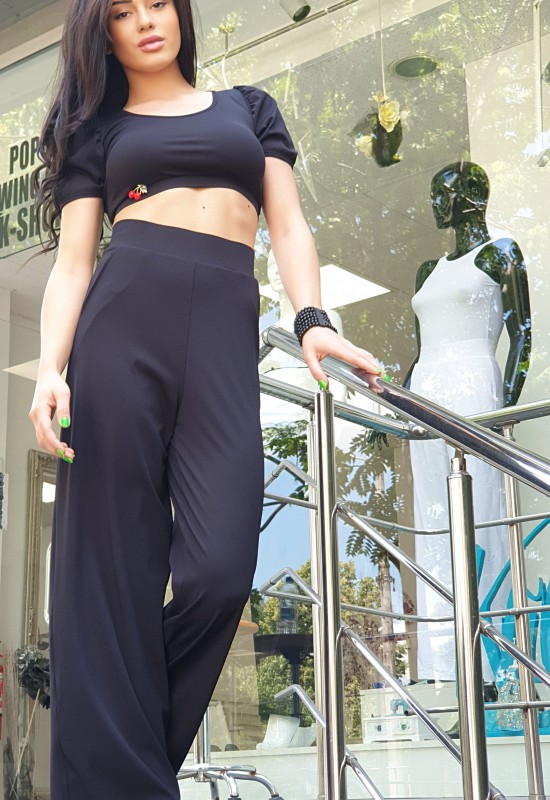 Черен crop top с буфан ръкав 