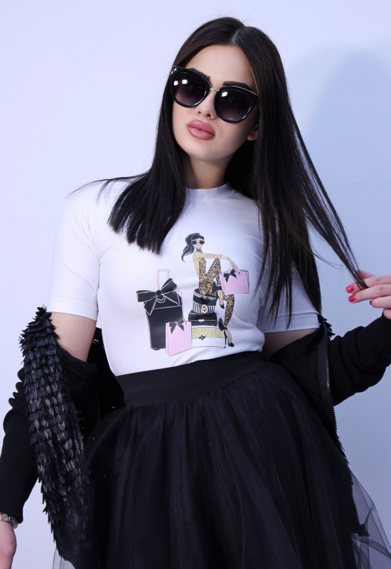 T-shirt  с апликация 