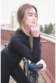 Karana AMORE – елегантен гащеризон с подчертан силует