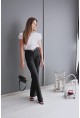 Елегантен панталон със средно висока талия и издължаващ силует – Black Signature