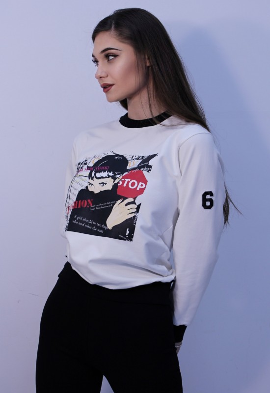 Суитшърт в цвят ванилия с апликация Stop