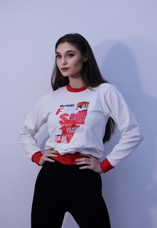 Суитшърт в цвят ванилия с апликация Fashion 