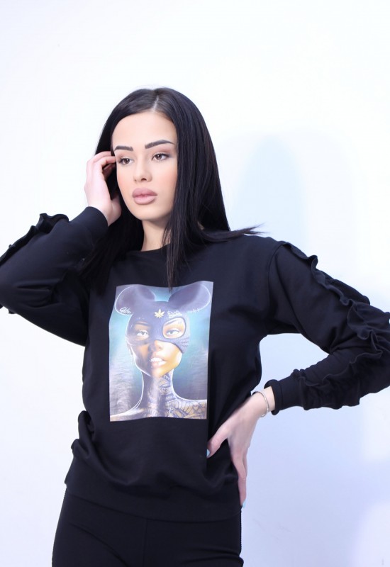 Черен суитшърт с ефектни ръкави
