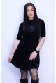 Черна рокля от кадифе /плюш/с ефектно деколте 