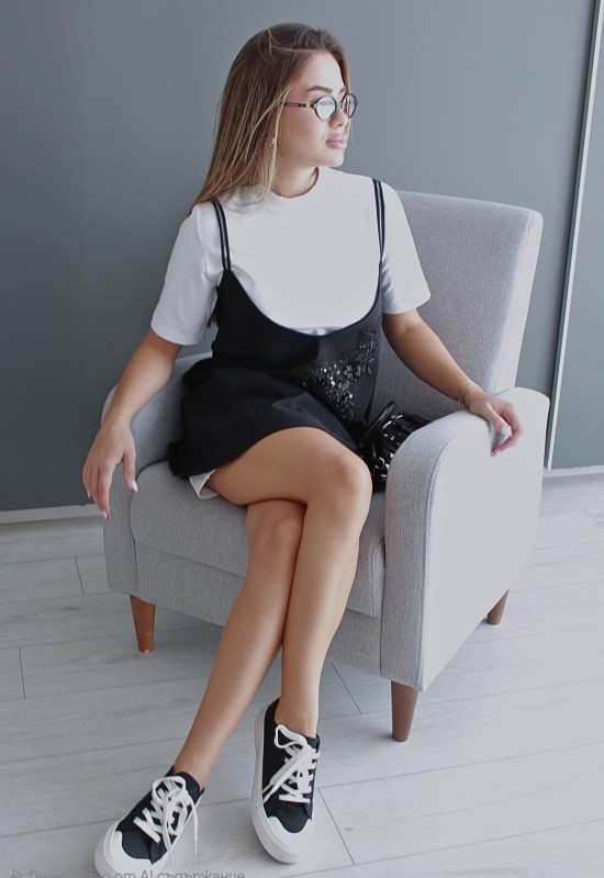Къса рокля Karana black от две части 