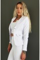 Късо вталено сако в бяло от колекцията Whisper in white